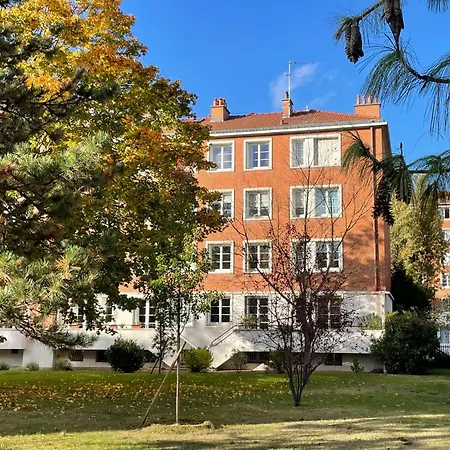 Billancourt Pres De Roland Garros *